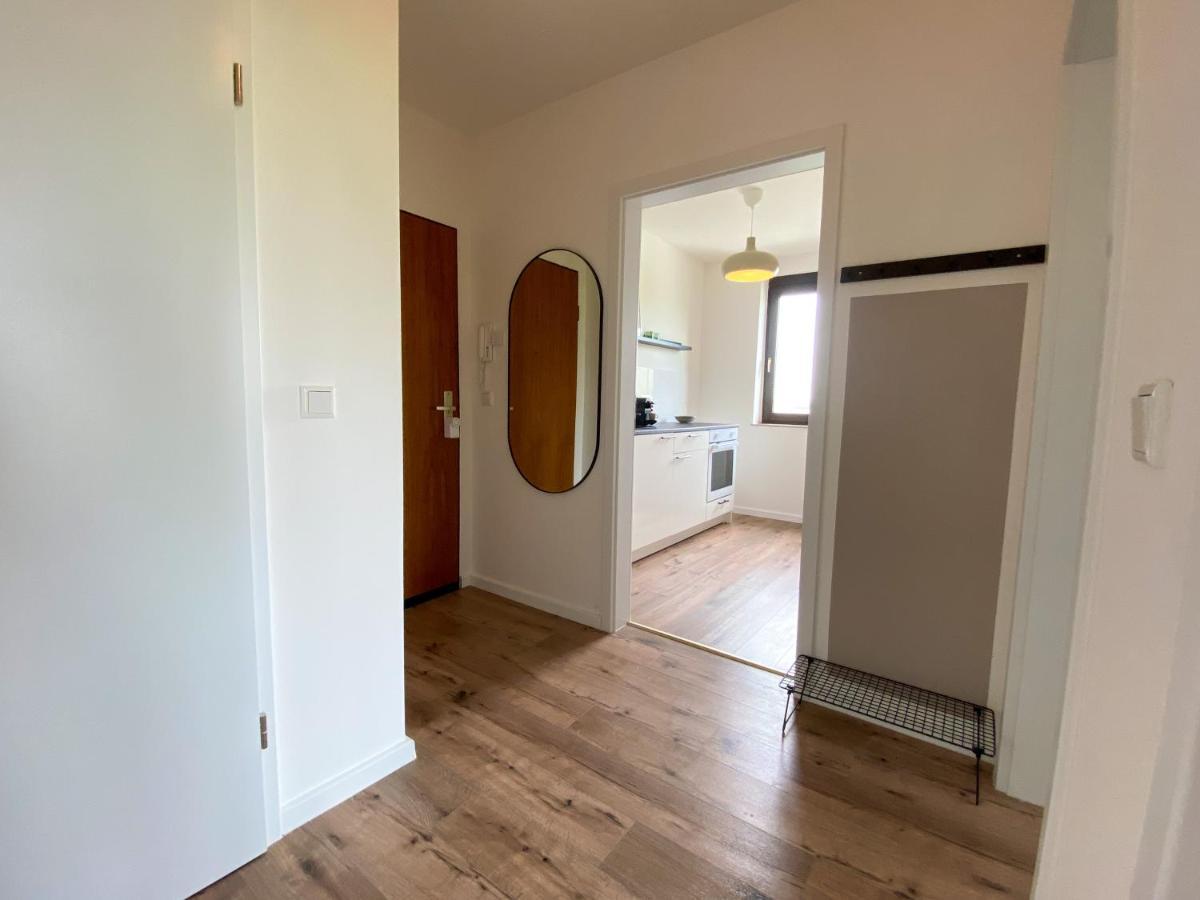 Schoene Wohnung Mit Rheinblick/Duesseldorf/Neuss/Messe エクステリア 写真